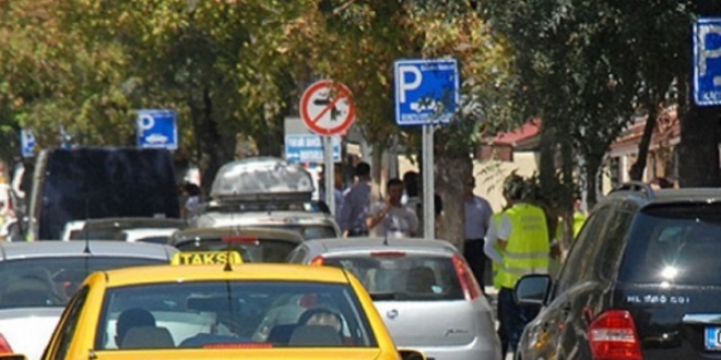 Ankara'da belediyeye ait tm otoparklar 1 TL oldu