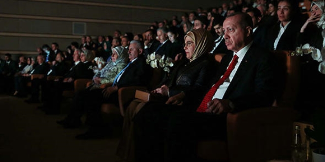Erdoğan, 28 Şubat'ta yaşadıklarını anlattı