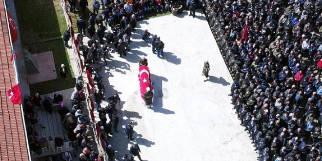 Şehit Uzman Çavuş Koç toprağa verildi