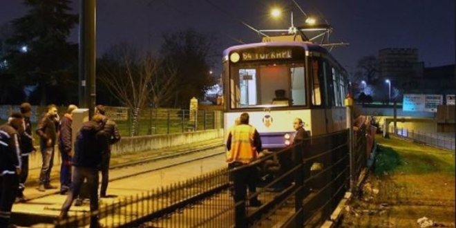 stanbul'da baz tramvay seferleri iptal edildi
