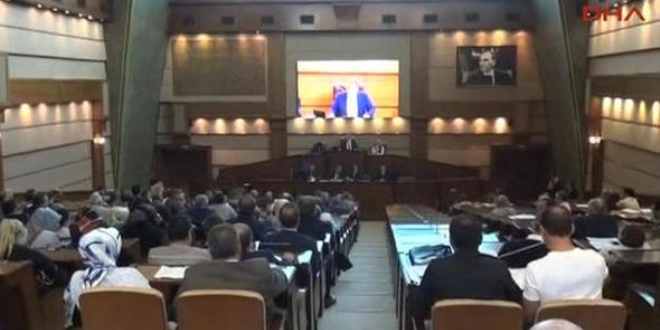 İBB Meclisi'nde 'Abdullah Azam Caddesi' tartışması