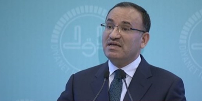 'Sahte bal satıyorlar, arasında din anlatıyorlar'
