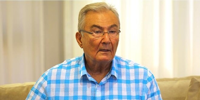 Deniz Baykal, 21 Mart'ta Türkiye'ye dönüyor