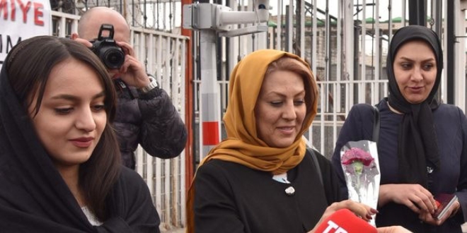 İranlı turistler Nevruz tatili için Ağrı'ya gelmeye başladı
