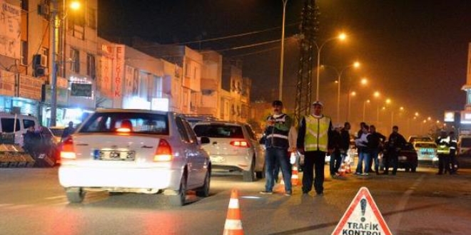 Adana'da 2 bin 75 polisin katılımıyla huzur operayonu