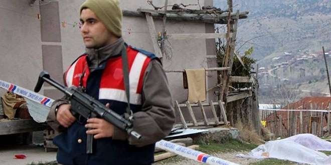 Tüfekle ateş ettiği oğlunu öldürdü