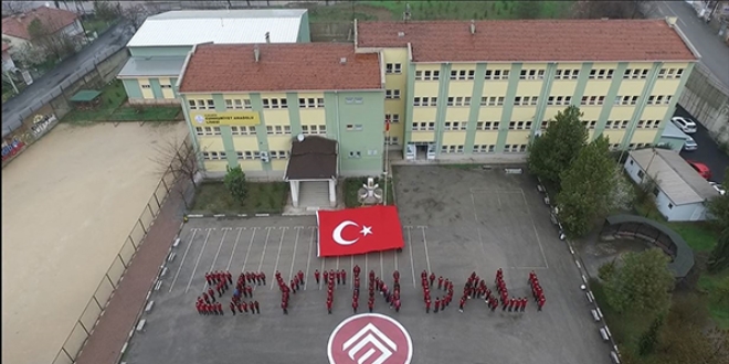 Öğrencilerden Mehmetçiğe koreografili teşekkür