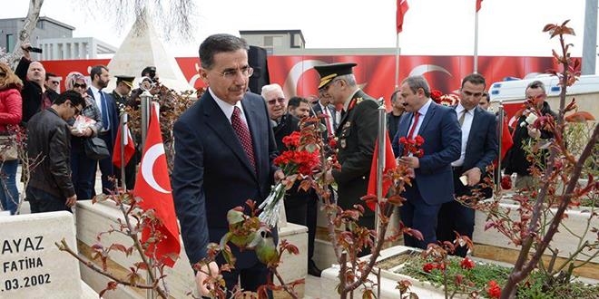 Ankara Valisi, Polis şehitliğini ziyaret etti