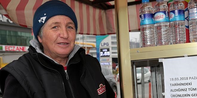 'Simit�i abla'n�n bir g�nl�k geliri Mehmet�ik'e