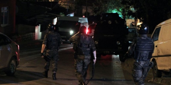 İstanbul'da 8 ilçede 19 adrese operasyon düzenlendi