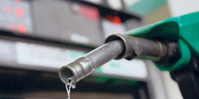 Doların artışı benzine zam getirdi