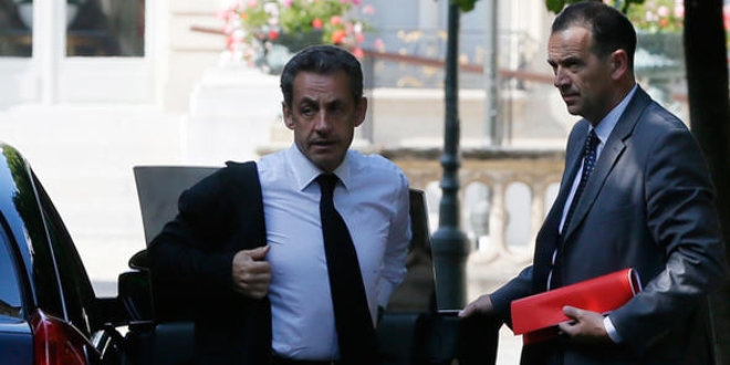Fransa eski Cumhurbaşkanı Sarkozy gözaltına alındı
