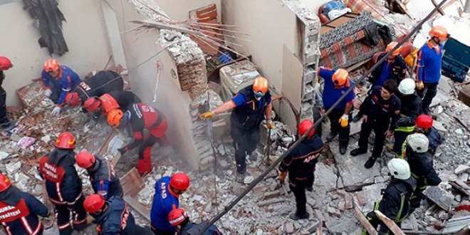 Bursa'da do�algaz patlamas�: 1 �l�, 2 yaral�