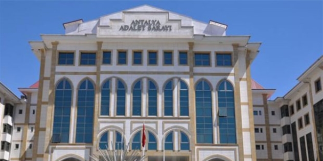 K�rm�z�ta� Holding'in sahiplerinden 2'si tutukland�