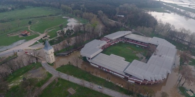 Tunca Nehri'nin debisi ykselmeye devam ediyor