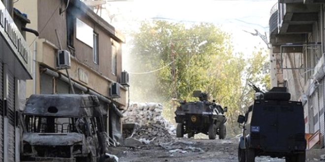 Afrin'de 3 asker şehit oldu