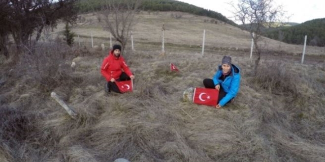 Kaybolan köyü şehit kabirleri ortaya çıkarttı