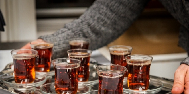 Çayı böyle içiyorsanız dikkat! Kanser riskini artırıyor
