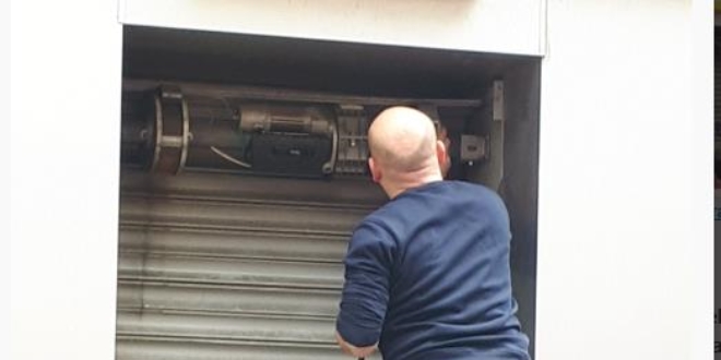 Elektrik gitti, PTT çalışanları mahsur kaldı