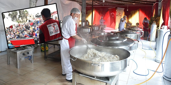 Trk Kzlay Afrin'de yzleri gldrmeye devam ediyor