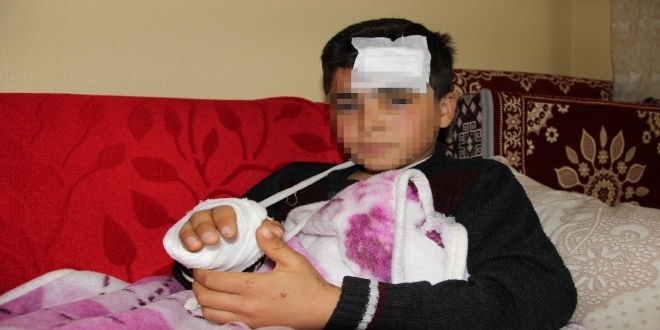 Manisa'da servis�i deh�eti! Bu halde b�rak�p ka�t�