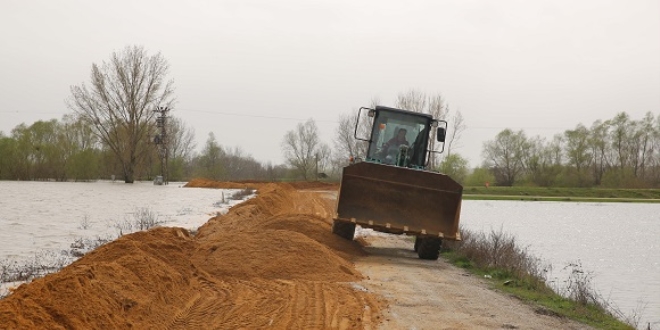 Ta�k�n sular� k�ye yakla��nca �nlemler art�r�ld�