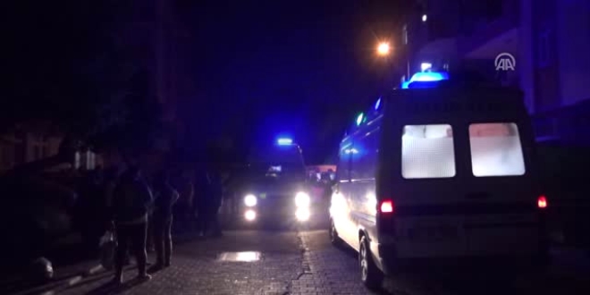 Kamyonetin altında kalan 4 yaşındaki çocuk öldü