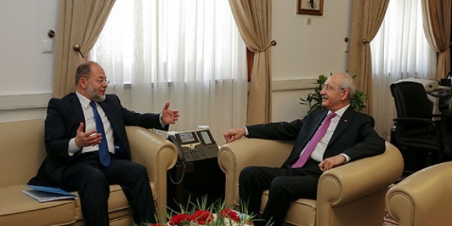 Kılıçdaroğlu, Başbakan Yardımcısı Recep Akdağ ile görüştü