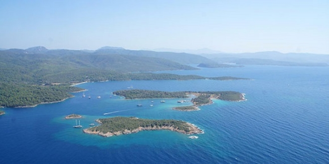 G�kova'da sit alanlar�n�n daralt�lmas�na tepki