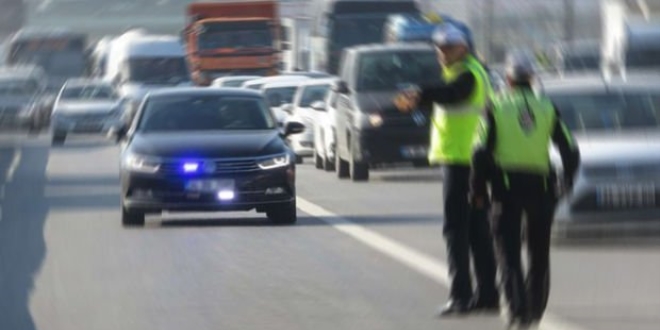 'akarl ara' olaynda aa alnan polis ifade verdi