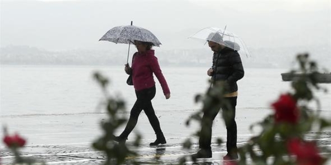 Meteorolojiden ülke geneline yağış uyarısı