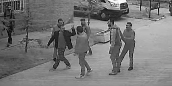 Eskişehir'de memurların bıçaklı kavgası kamerada