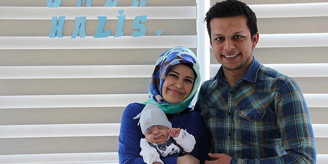 710 gramlık Ömer Halis bebek yaşama tutundu