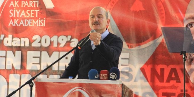 'Türkiye'de 'OHAL kalksın' diyenleri anlamıyorum'