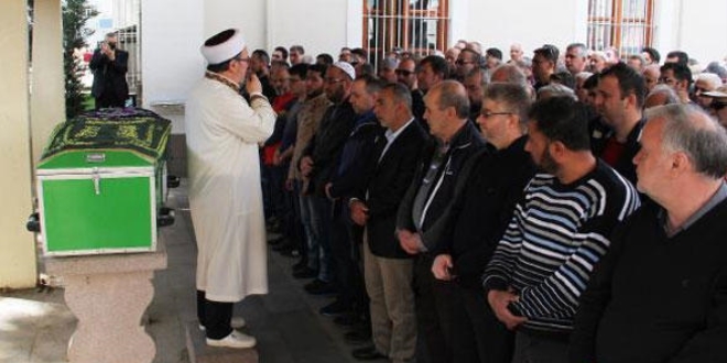 Cenazede 'yok artık' dedirten olay!
