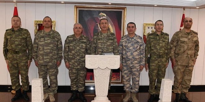 Akar: Bölücü terör örgütüne ağır kayıplar verdirildi