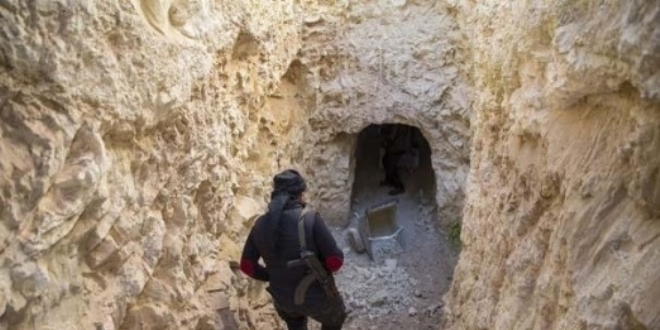 Afrin'de teröristlere ait yeni tüneller bulundu