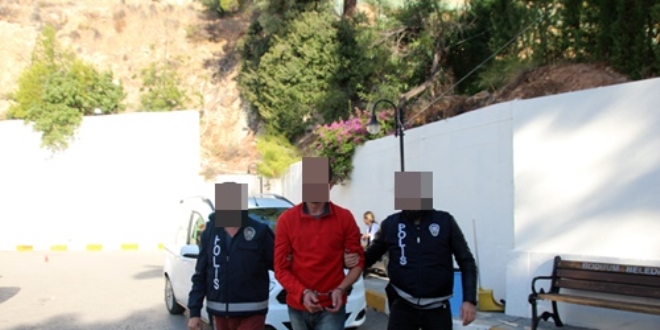 Tekirdağ'da FETÖ'den aranan bir kişi yakalandı