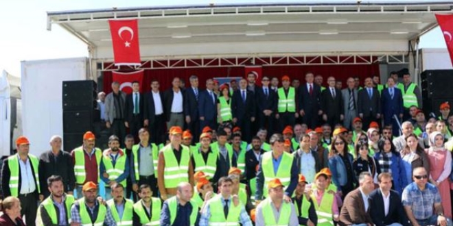 Elaz��'da 179 ta�eron i��i kadrolu oldu