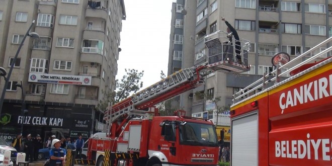 Sigara ateşi yangına neden oldu