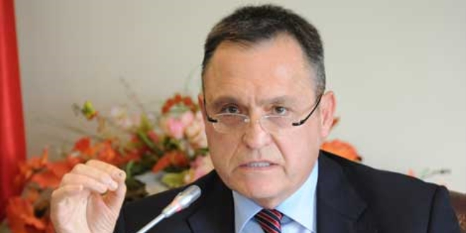 Hacettepe eski Rektörüne FETÖ'den gözaltı