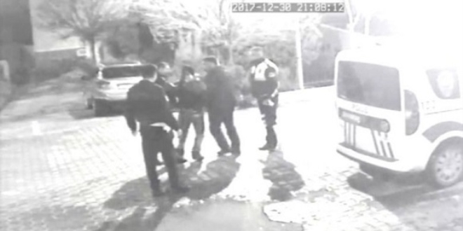 Hastanede polis dayağı!
