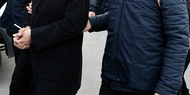 3 ilde FETÖ operasyonu: 13 gözaltı
