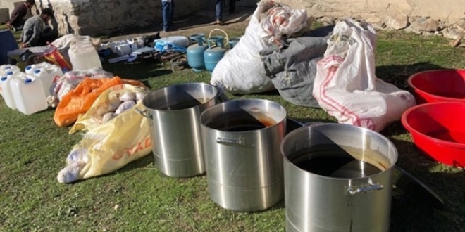 Köyden eroin imalathanesi çıktı