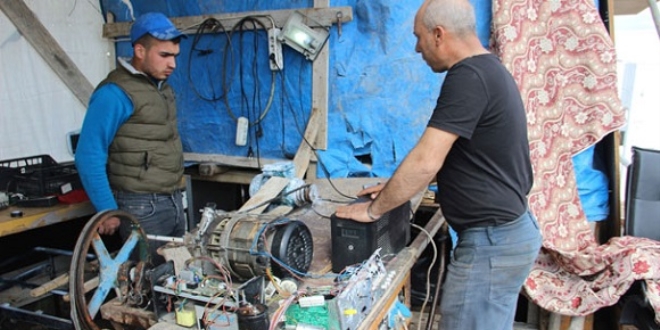 Araç üretmek için yola çıktı elektrik üretti