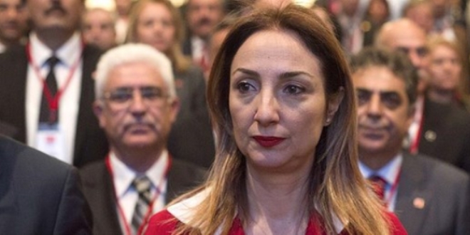 CHP'den ihraç edilen Aylin Nazlıaka'ya af çıkmadı