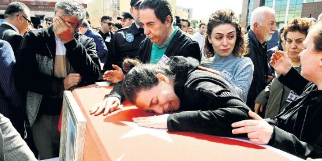 Katil akademisyen şiddete meyilli, eğitimi şaibeli