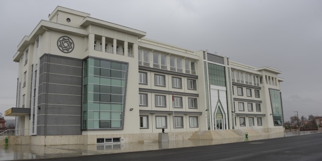 Konyal� ��renciler Sudan'da su kuyusu a�t�