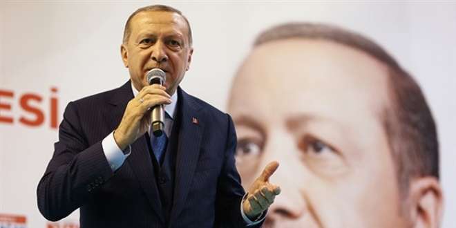 Erdoğan: Kulaklarından tutup adalete teslim edeceğiz