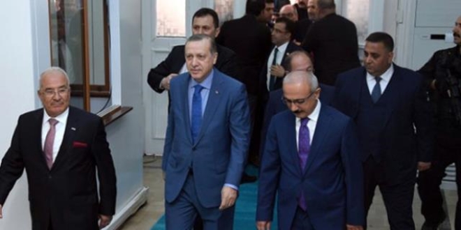 Cumhurbaşkanı Erdoğan, Deniz Baykal'ı ziyaret etti